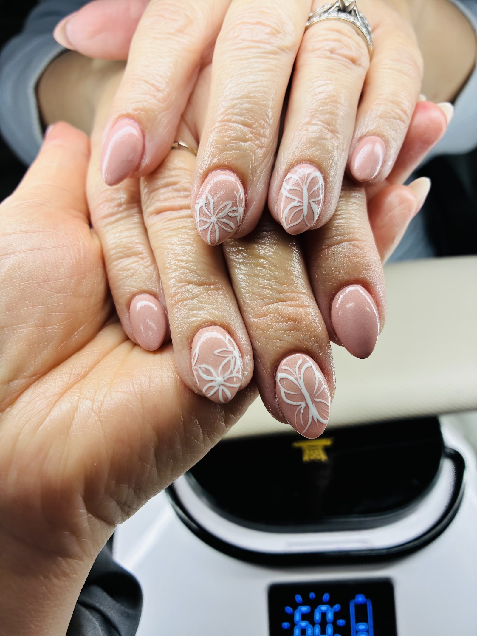 Mai Nail Salon and Spa nail photo 8